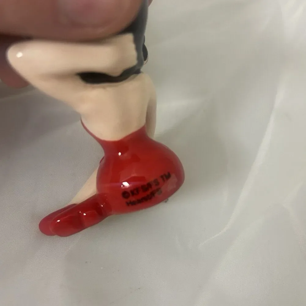 Betty Boop Salt Pepper Shaker Magnetic High Heel Shoe Single